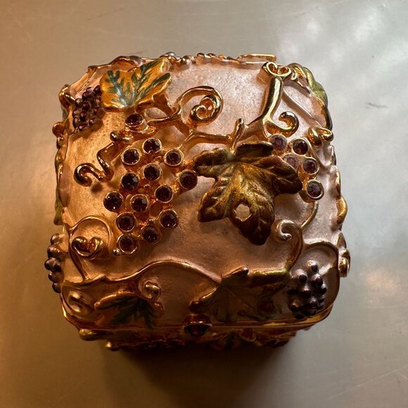 Russian Limoges Decorative Grape Leaf Design Trinket Box Rhinestone - Picture 5 of 15
